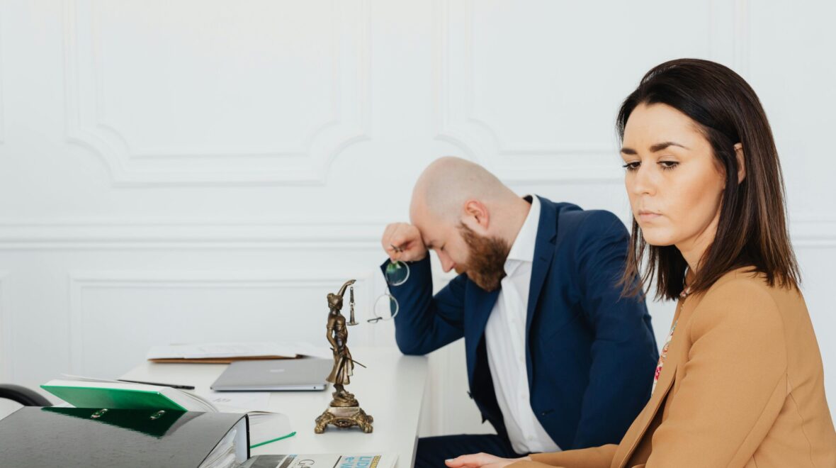 إتيكيت الطلاق للرجل: حين يفترق النبل عن الغضب